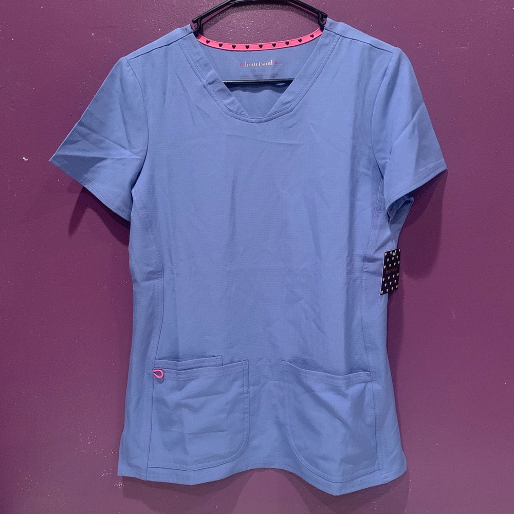 NWT Women’s scrubs